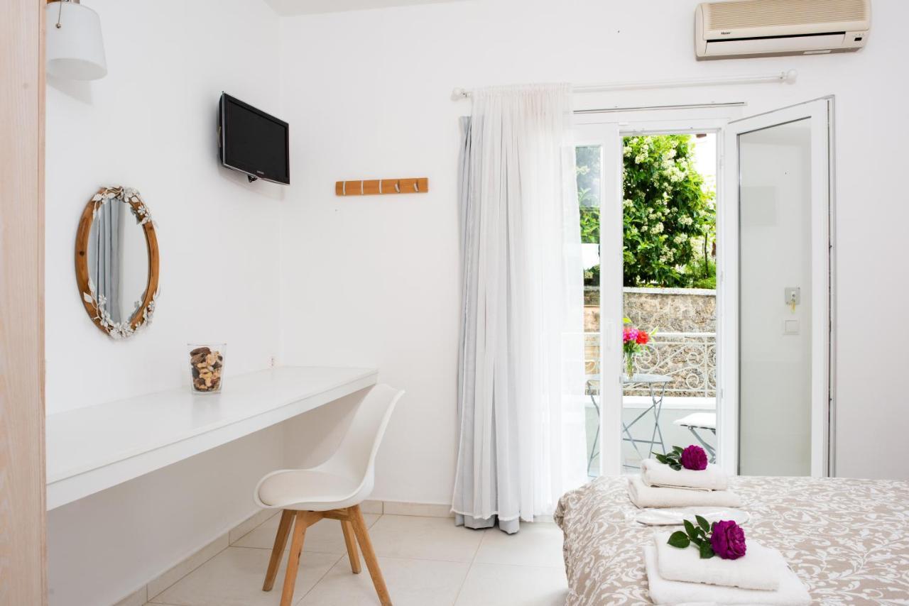 Averto Corfu Apartments Dassia  Buitenkant foto